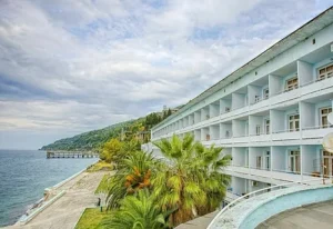 Как выбрать идеальный санаторий для активного и полезного отдыха на морском побережье